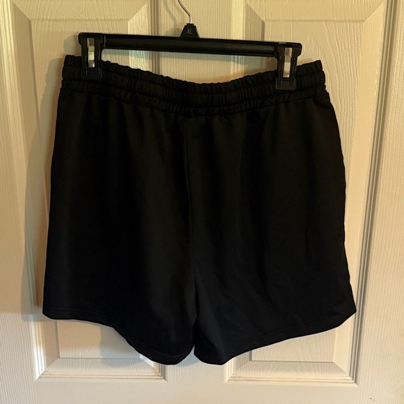 Men’s Black Shorts - Picture 2 of 2